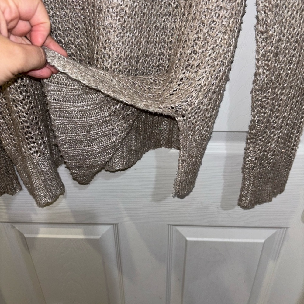 AERIE Sheer Cable Knit Women's Cotton Blend Sweater Size M Gray Soft & Cozy - Picture 3 of 8